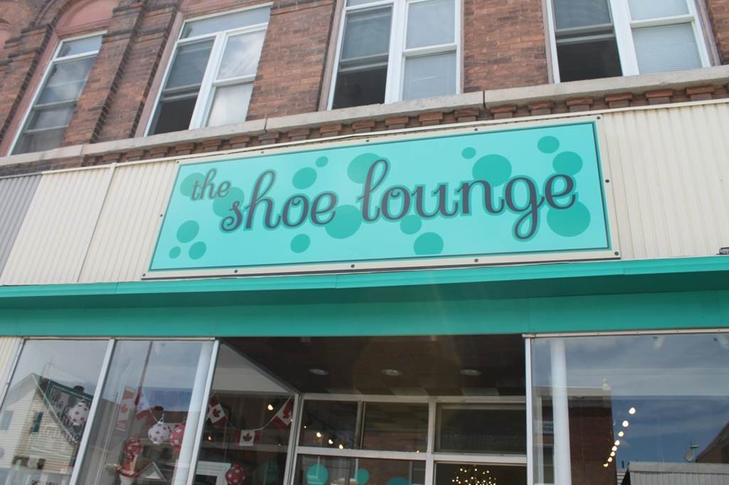 Shoe Lounge on Raglawn in Renfrew