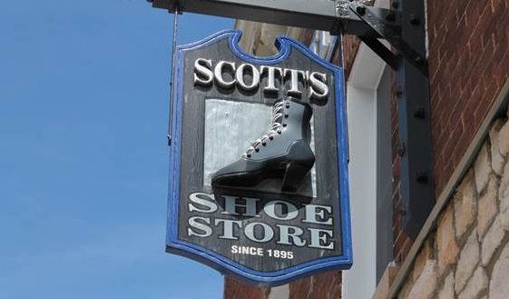 Scotts Shoes on Raglawn in Renfrew Ontario