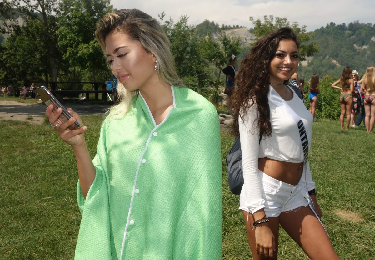 Nina koch Miss Teen Victoria BC in green Snappy Towel